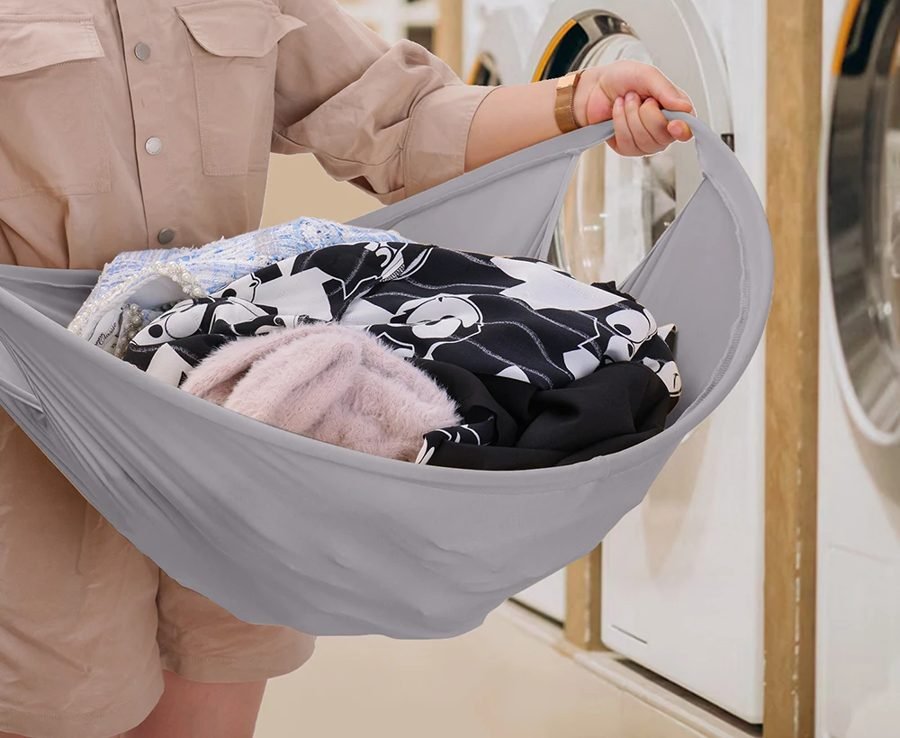 Fold-Flat Laundry Scoop Carrier